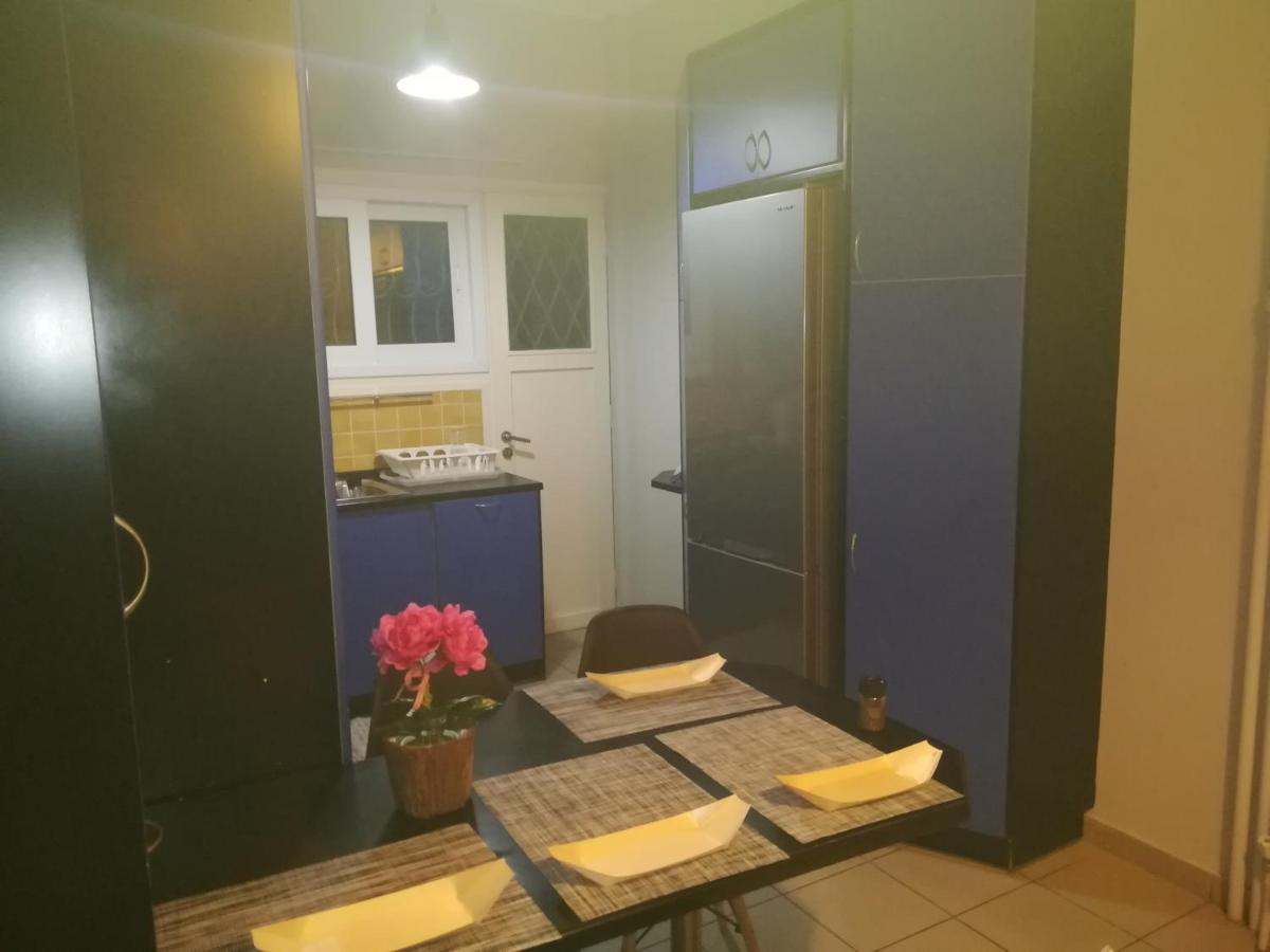 Lg Apartment Bnb Афіни Екстер'єр фото